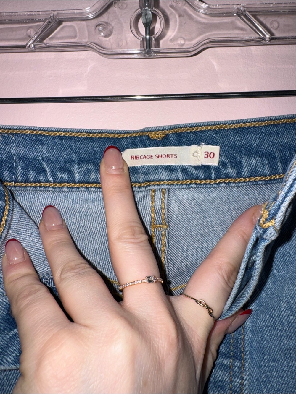 Levi's Ribcage Shorts - Picture 6 of 6